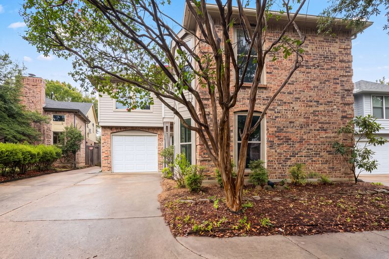 Photo 16 of 19 of 13324 Pandora Cir, Dallas, TX
