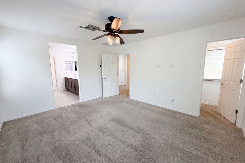 Photo 4 of 26 of 5728 W Raymond St, Phoenix, AZ