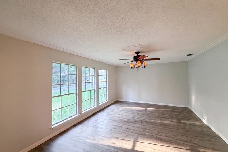 Photo 8 of 22 of 5750 NW 55th Ave, Ocala, FL