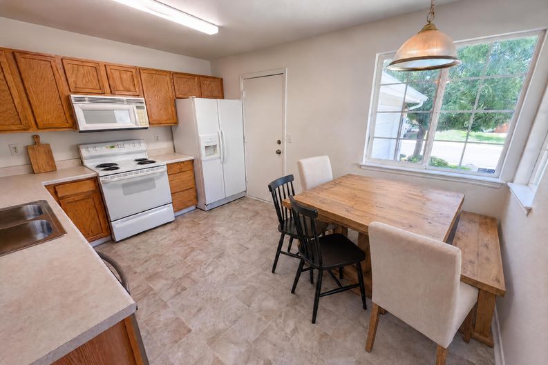 Photo 8 of 29 of 18959 E Linvale Pl, Aurora, CO