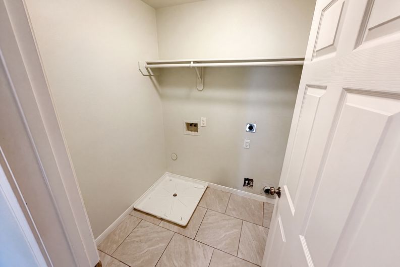 Photo 22 of 26 of 7327 Fox Hall Ln, Humble, TX
