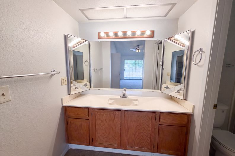 Photo 15 of 24 of 6018 W Mescal St, Glendale, AZ
