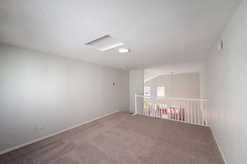 Photo 15 of 45 of 1570 Arcola Ave, Sacramento, CA