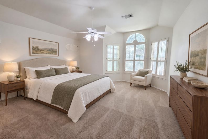 Photo 10 of 24 of 117 Brentwood Dr, Georgetown, TX
