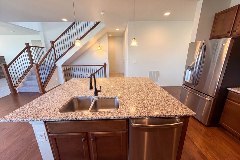Photo 9 of 42 of 4219 Dunsinane Way, Castle Rock, CO