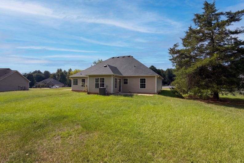 Photo 20 of 23 of 114 Beaty Ct, Flovilla, GA