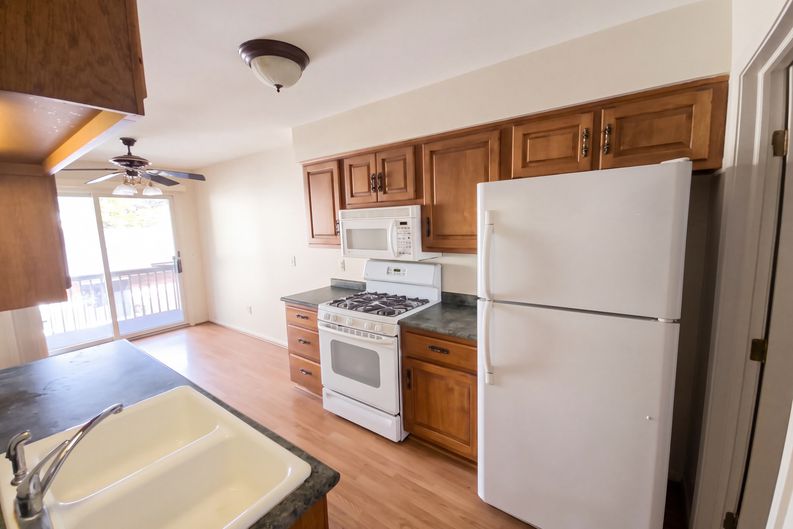 Photo 6 of 25 of 3727 Ramblewood Dr, Port Huron, MI