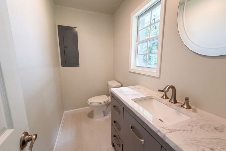 Photo 9 of 17 of 422 Pearson Dr, Durham, NC