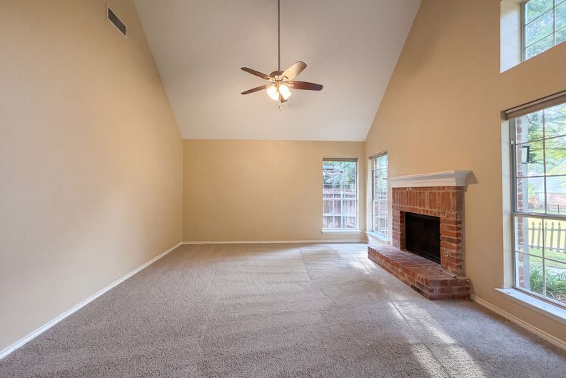 Photo 3 of 28 of 5101 Quail Ridge Dr, McKinney, TX