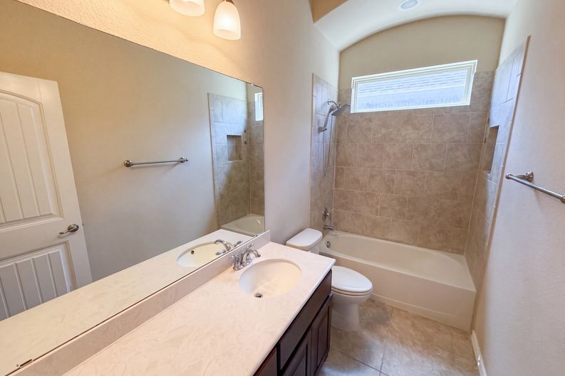 Photo 13 of 16 of 3912 Gennaker Dr, Denton, TX