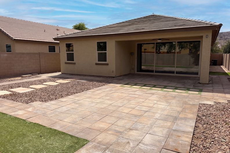 Photo 9 of 31 of 2518 E Fawn Dr, Phoenix, AZ