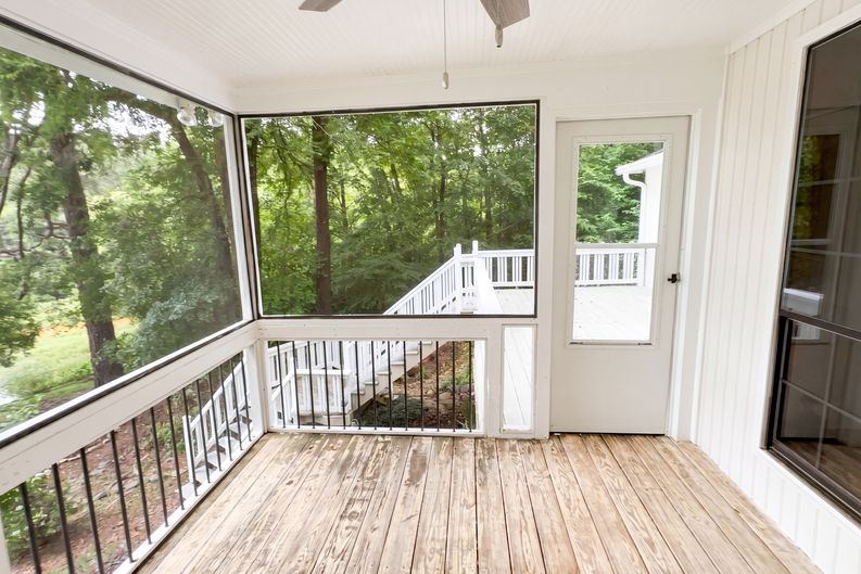 Photo 15 of 18 of 120 Bay Ct, Eatonton, GA