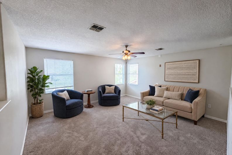 Photo 4 of 39 of 12706 Grovehurst Ave, Winter Garden, FL