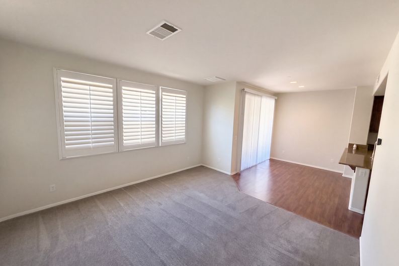 Photo 7 of 22 of 1115 Calabria St, Santee, CA