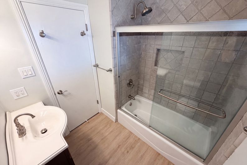 Photo 12 of 27 of 11844 Graystone Ave, Norwalk, CA