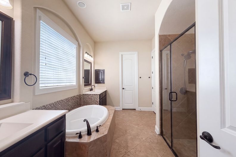 Photo 15 of 22 of 851 Yellowcress Dr, Prosper, TX