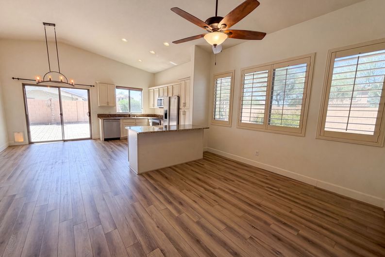 Photo 10 of 29 of 3951 E Timberline Rd, Gilbert, AZ
