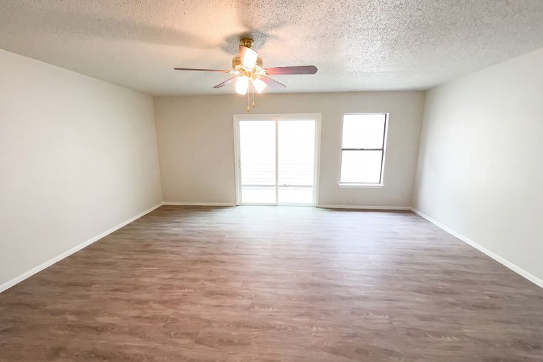 Photo 7 of 20 of 2830 Fisher Field Dr, San Antonio, TX