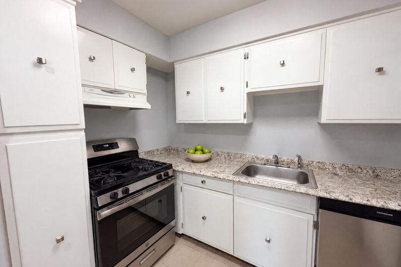 Photo 10 of 16 of 9907 Blundon Dr, Silver Spring, MD