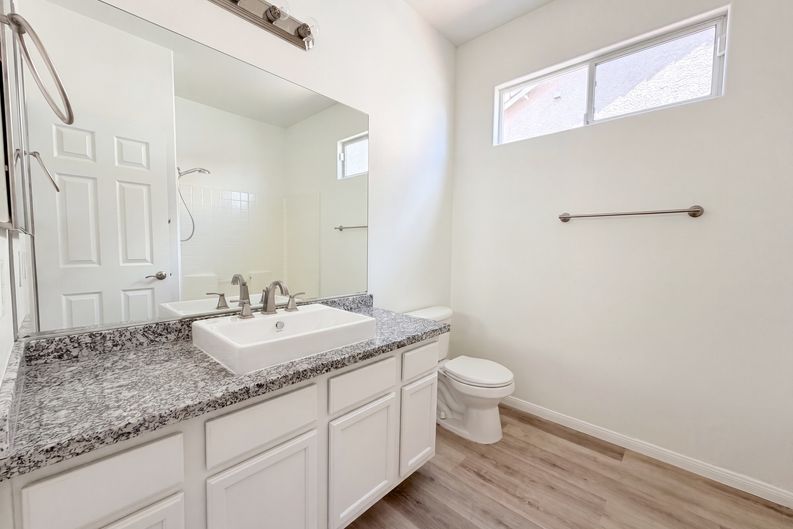 Photo 12 of 32 of 5132 Rocky Bluff St, North Las Vegas, NV
