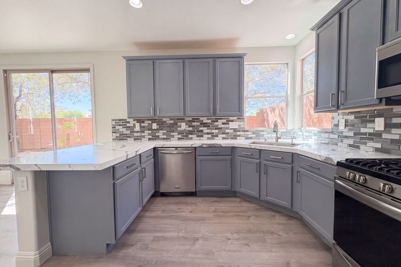 Photo 10 of 32 of 7319 Pepperbox Ave, Las Vegas, NV