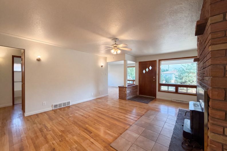 Photo 17 of 43 of 1535 W 15th St, Loveland, CO
