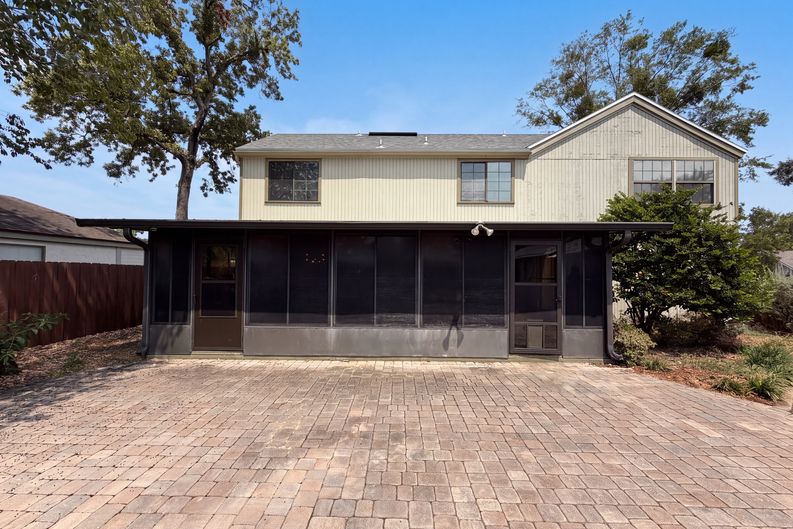 Photo 5 of 28 of 8382 Chason Rd W, Jacksonville, FL