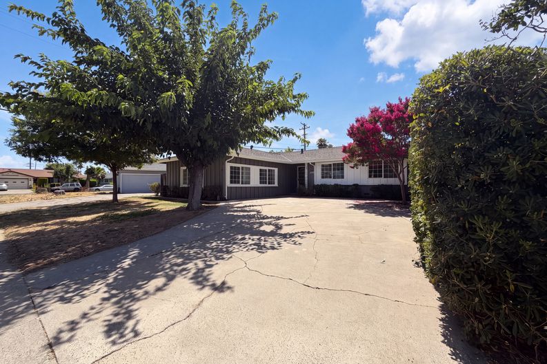 Photo 33 of 41 of 7007 Ursa Pkwy, Sacramento, CA