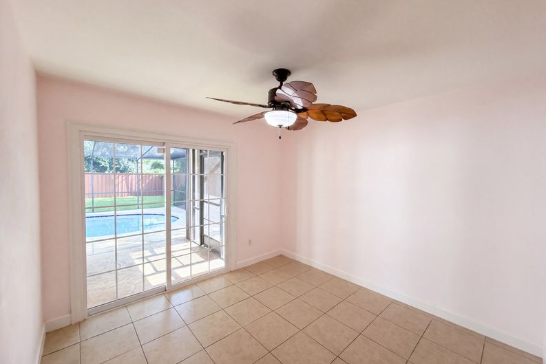 Photo 4 of 19 of 7233 W Thomas Jefferson Cir W, Bartow, FL