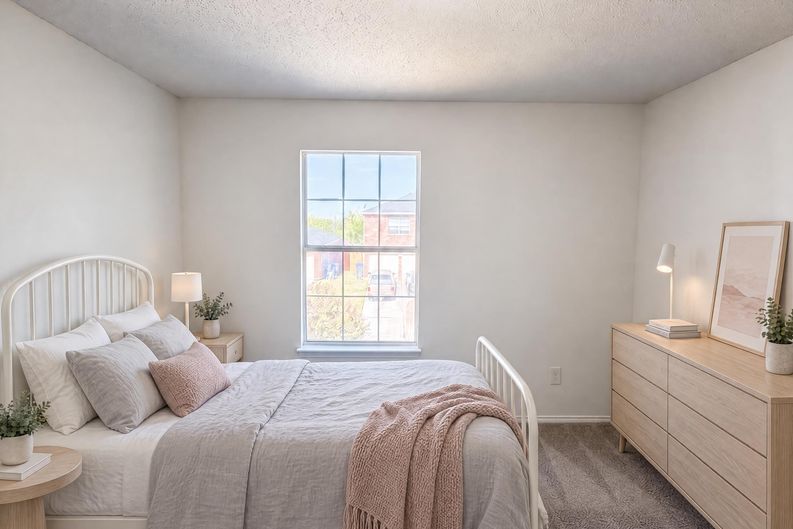 Photo 17 of 24 of 441 Longshore Dr, Little Elm, TX