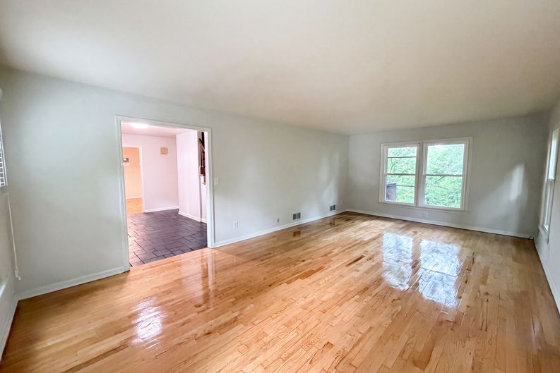 Photo 16 of 35 of 101 Wexford Way, Basking Ridge, NJ