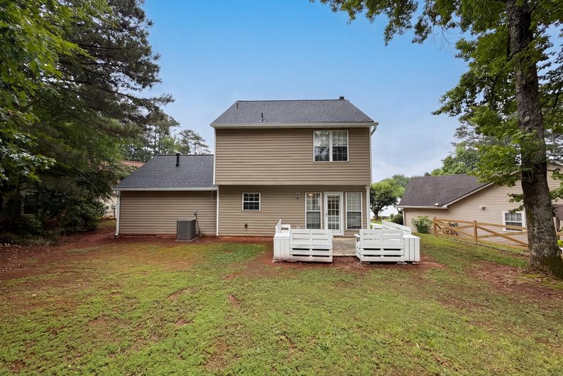 Photo 5 of 34 of 215 Twin Brook Way, Lawrenceville, GA