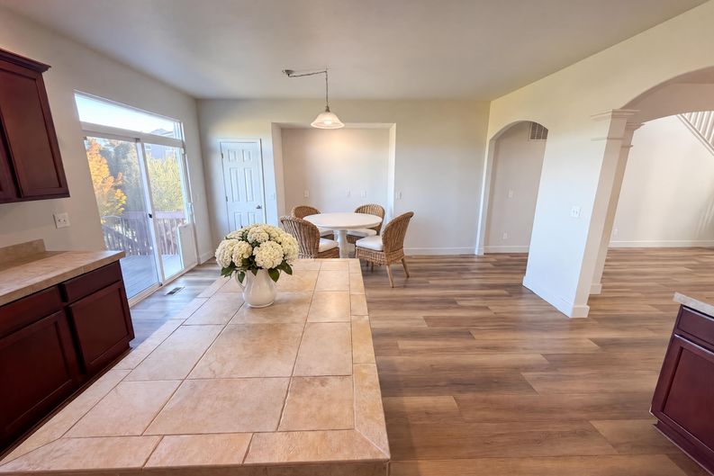 Photo 8 of 54 of 5406 S Fultondale Way, Aurora, CO