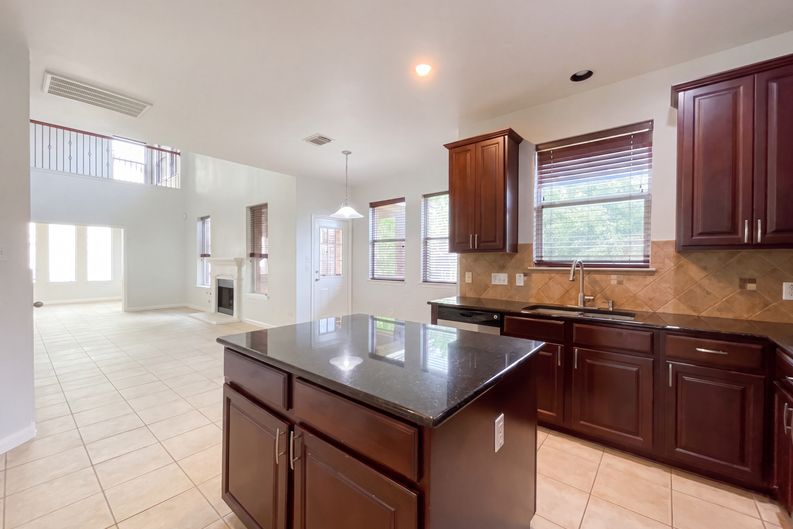 Photo 42 of 68 of 1014 Bretton Woods Dr, Cedar Park, TX