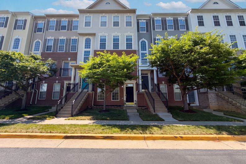 Photo 40 of 54 of 15489 Chopawamsic Ct, Woodbridge, VA