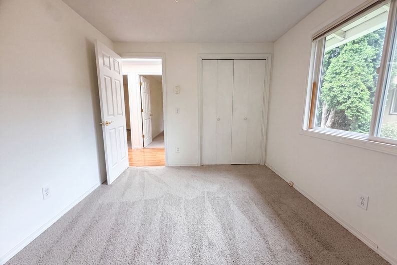 Photo 11 of 21 of 2908 NE 103rd Ave, Vancouver, WA