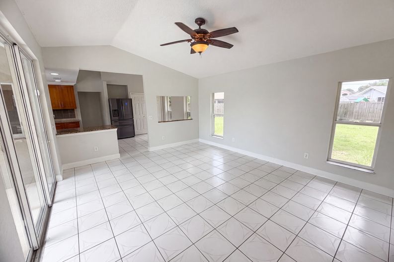 Photo 9 of 29 of 711 SE Celtic Ave, Port Saint Lucie, FL