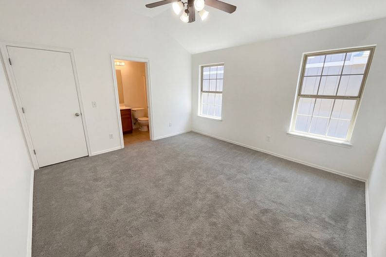 Photo 4 of 18 of 504 Woodbriar, Noble, OK