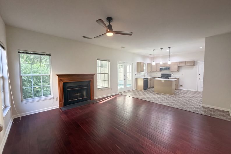 Photo 8 of 24 of 108 Whaler Rd, Summerville, SC