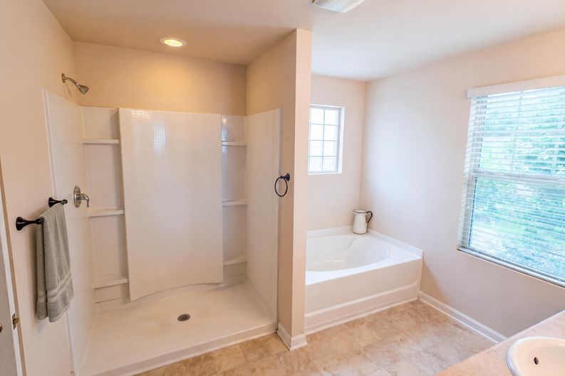 Photo 6 of 39 of 8496 Glenview St, Douglasville, GA