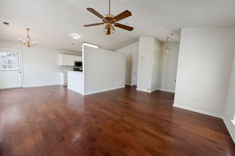 Photo 8 of 16 of 12525 Panthersville Dr, Charlotte, NC
