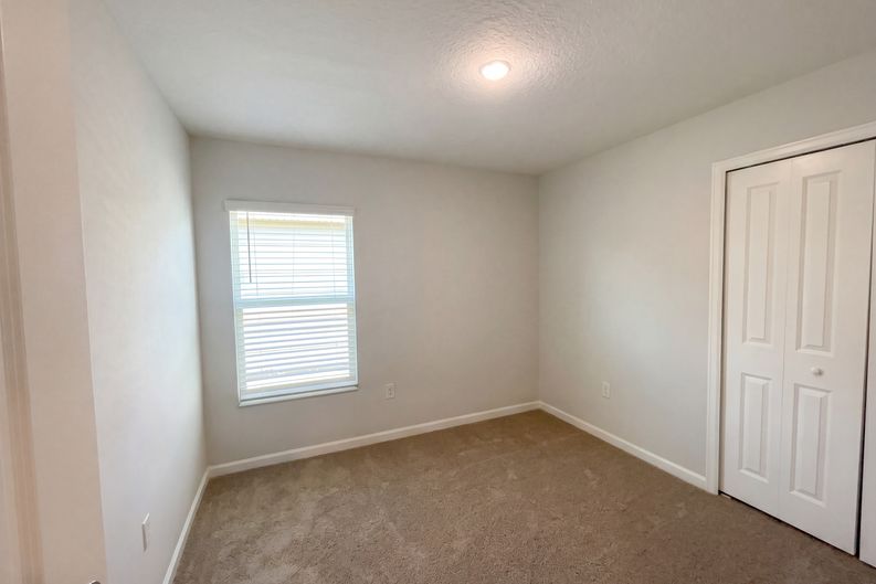 Photo 12 of 24 of 4322 Sunny Creek Pl, Kissimmee, FL