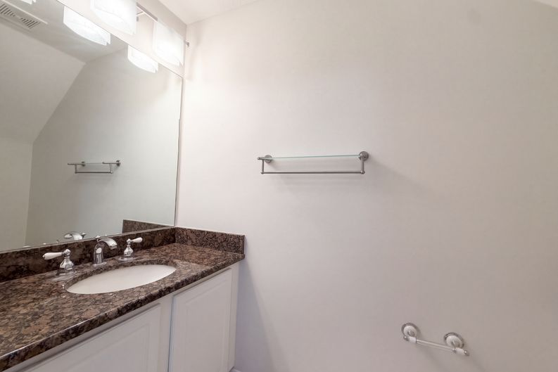 Photo 14 of 20 of 16315 Swan View Cir, Odessa, FL