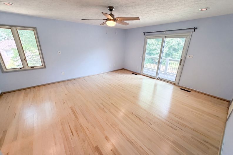 Photo 17 of 44 of 5344 Forest Springs Dr, Atlanta, GA