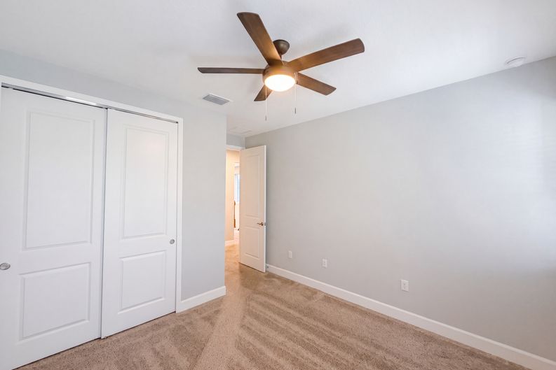Photo 4 of 47 of 13720 Stevenson Ln, Odessa, FL