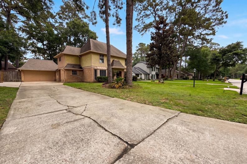Photo 20 of 23 of 17518 Rustington Dr, Spring, TX