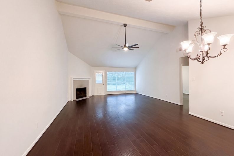 Photo 7 of 16 of 19414 Winding Branch Dr, Katy, TX