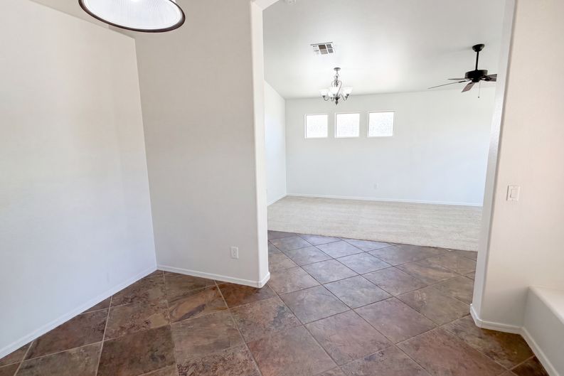 Photo 12 of 28 of 8271 N 112th Ave, Peoria, AZ