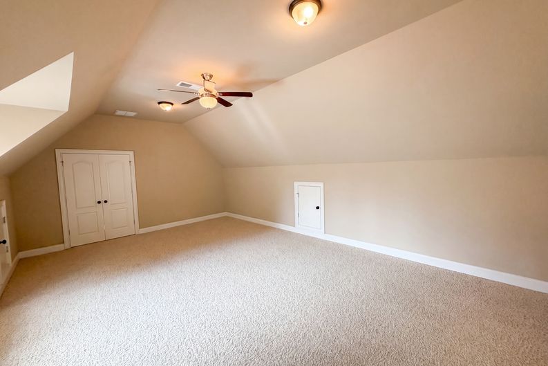 Photo 32 of 71 of 3250 Camellia Ln, Suwanee, GA