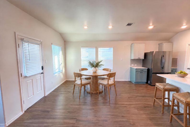 Photo 9 of 28 of 300 Arnage Dr, Hutto, TX